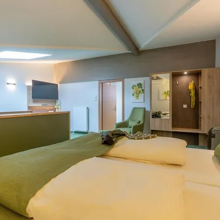 فندق Altdeutsche Weinstube 3*