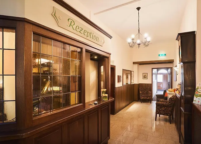 Hotell Altdeutsche Weinstube 3*