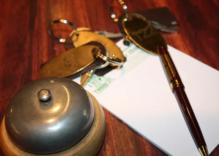 Altdeutsche Weinstube Hotell 3*