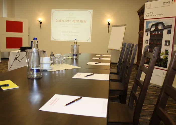 Hotell Altdeutsche Weinstube 3*