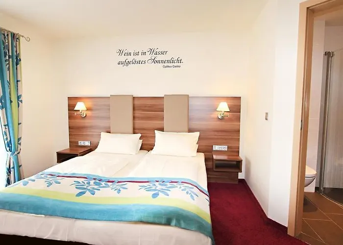 Hotell Altdeutsche Weinstube 3*